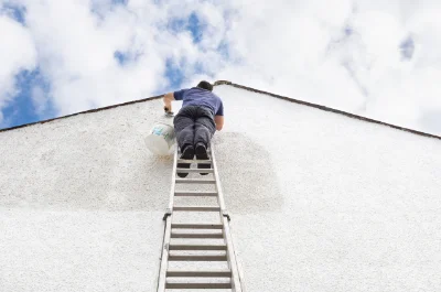 Peinture extérieure à Montrozier — façades et ravalement